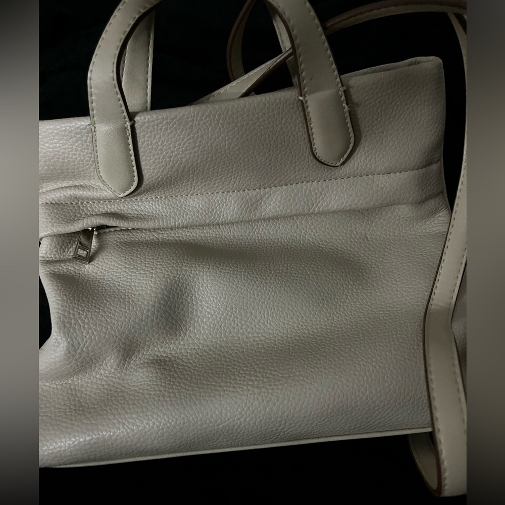 Elegant Cream Handbag